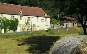 Le Village Des Glycines
